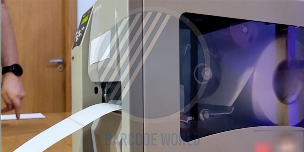 Máy in Zebra S4M công nghiệp in ấn sắc nét cho các định dạng phức tạp