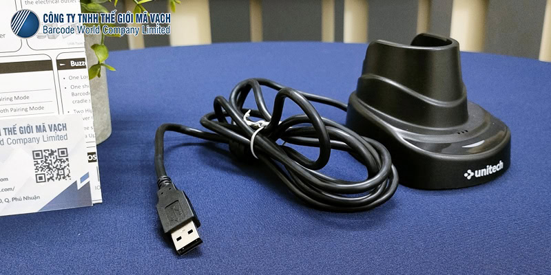 Giá đỡ của Unitech MS822B tích hợp Dongle 2.4G, sạc pin và dây cáp Giá đỡ của Unitech MS822B tích hợp Dongle 2.4G, sạc pin và dây cáp