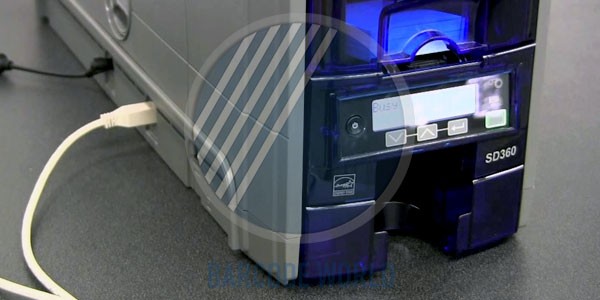 Máy in thẻ Datacard SD360 kết nối nhanh với máy chủ qua cổng USB và Ethernet