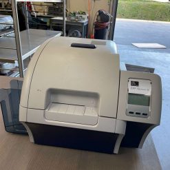Máy in thẻ nhựa Zebra ZXP Series 8 (1)