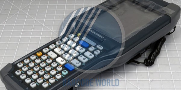 Máy kiểm kho PDA Intermec CK3R nổi bật với thiết kế cầm tay hiện đại
