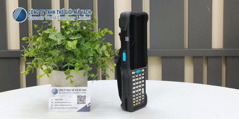 Máy kiểm kho PDA cầm tay Unitech HT730 thiết kế hiện đại gọn nhẹ Máy kiểm kho PDA cầm tay Unitech HT730 thiết kế hiện đại gọn nhẹ