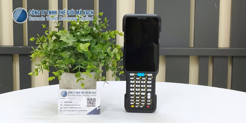 Máy kiểm kho Unitech HT730 màn hình 4 inch và bàn phím vật lý Máy kiểm kho Unitech HT730 màn hình 4 inch và bàn phím vật lý