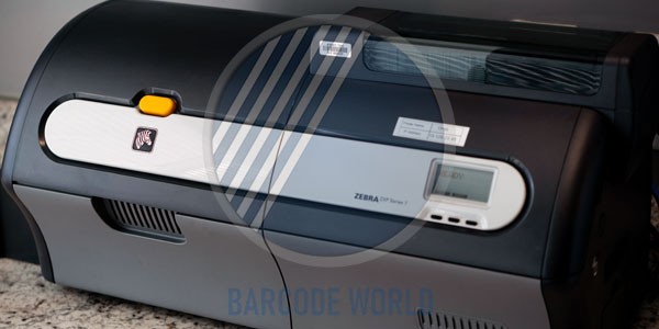 Máy in thẻ nhựa Zebra ZXP Series 7 có thiết kế hiện đại, dễ sử dụng