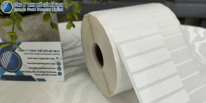 Tem trang sức 50x12mm đuôi 30mm bề mặt láng bóng, đẹp mắt