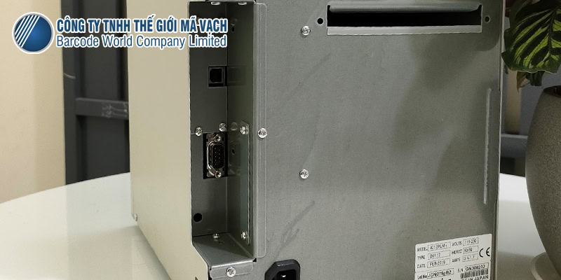 RING 4012PLM+ có sẵn kết nối USB, RS232 (LAN tùy chọn thêm) RING 4012PLM+ có sẵn kết nối USB, RS232 (LAN tùy chọn thêm)