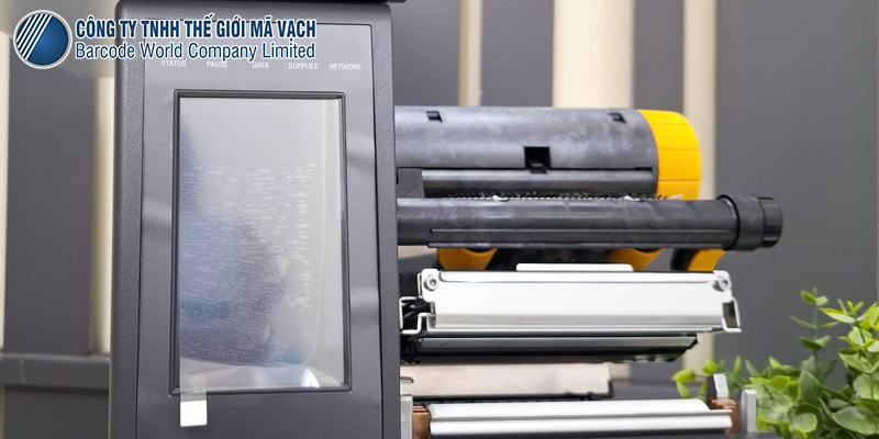 Máy in mã vạch Zebra ZT411 giao tiếp qua màn hình cảm ứng màu 4.3inch Máy in mã vạch Zebra ZT411 giao tiếp qua màn hình cảm ứng màu 4.3inch