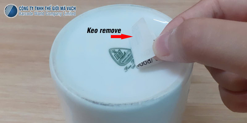 Decal remove là loại decal có lớp keo bóc được đặc biệt