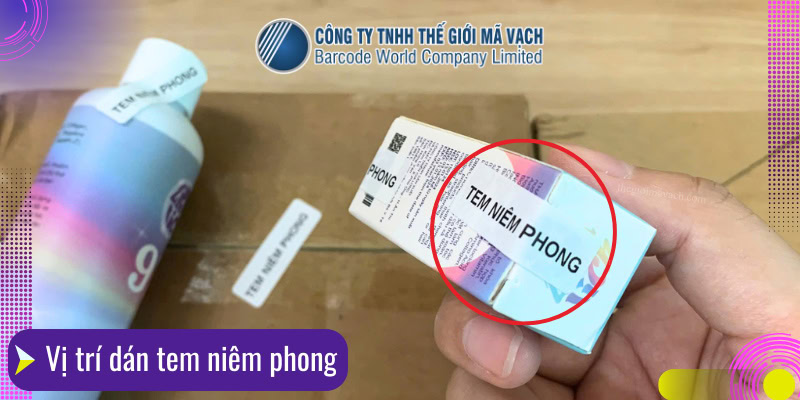 Dán tem niêm phong vỡ đúng cách lên sản phẩm, bao bì