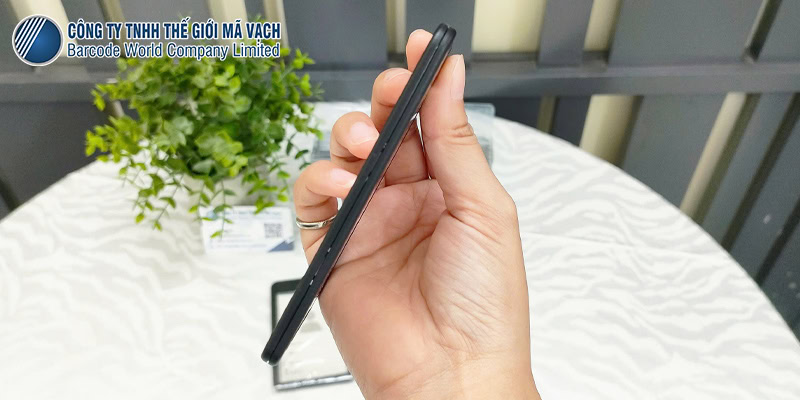 Bao đựng thẻ Uhoo 6638 màu đen có thể chứa 2 thẻ