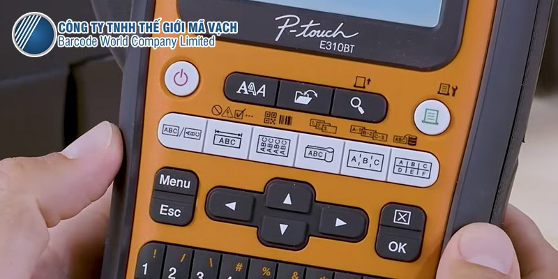 Brother PT-E310BT với các phím chức năng chuyên dụng