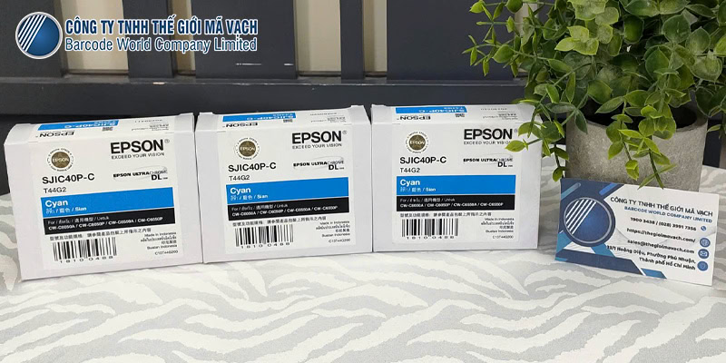 Mực in Epson Xanh SJIC40P-C (C13T44G200) tái tạo màu xanh dương (Cyan)