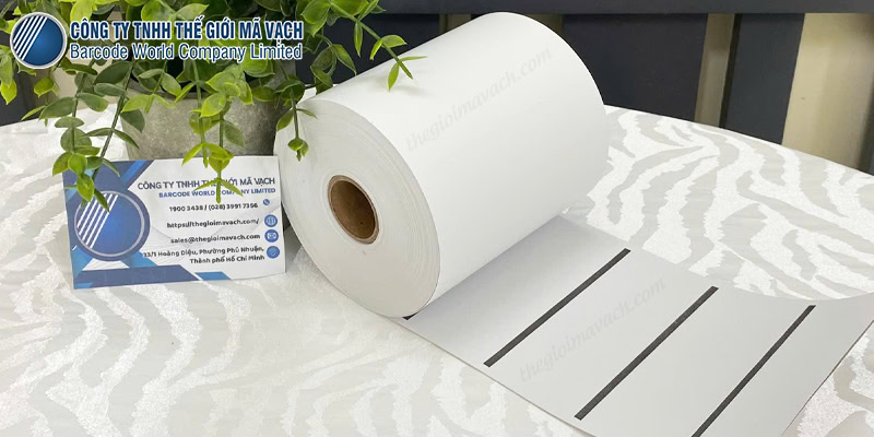 Decal vỡ 105x40mm có bế điểm đen bên dưới đế Decal vỡ 105x40mm có bế điểm đen bên dưới đế