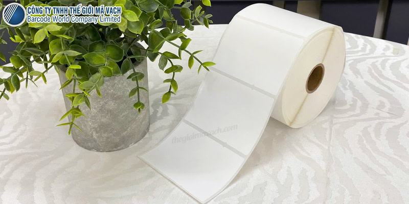 Gia công tem mắt kính giấy chữ T 50x55mm đuôi 30mm chuyên nghiệp Gia công tem mắt kính giấy chữ T 50x55mm đuôi 30mm chuyên nghiệp