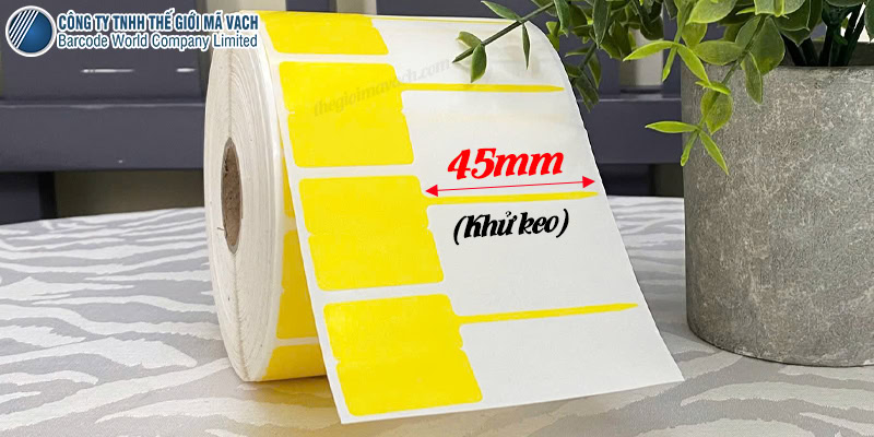 Tem trang sức vàng 28x30mm phần đuôi 40mm có khử keo Tem trang sức vàng 28x30mm phần đuôi 40mm có khử keo